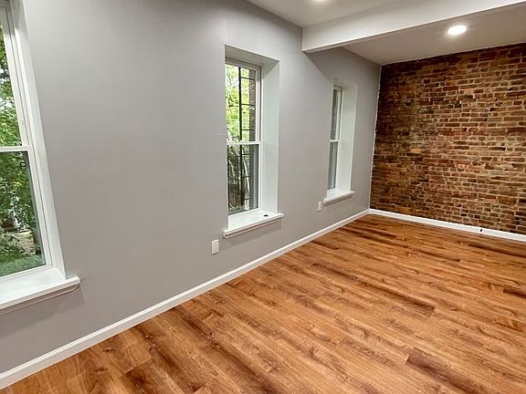 5th image of 106 Renwick St Floor 3
