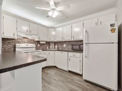 5861 La Paseos Drive #D-2, Greenacres, FL, 33463