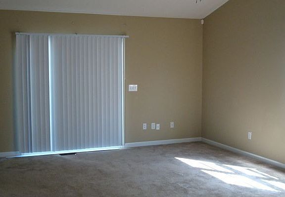 4th image of 120 Sweetoak Dr