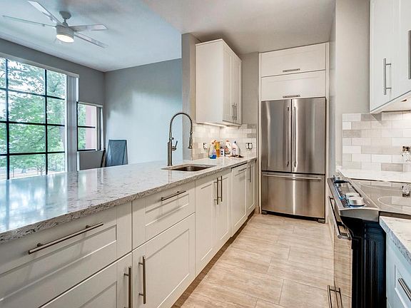 2nd image of 2403 Glenarm Pl APT 204
