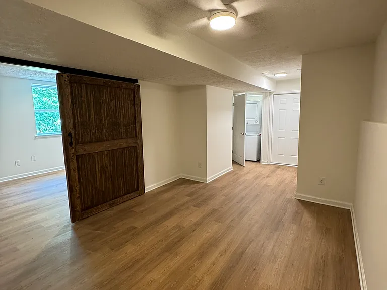 185 Lee Path #B — Photo 14