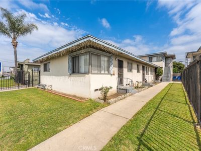 637 W Century Blvd, Los Angeles, CA, 90044