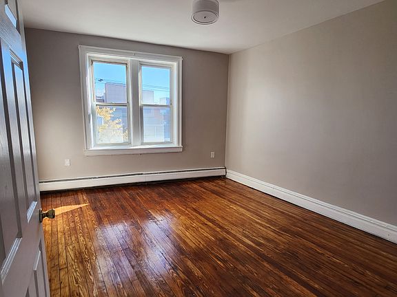 3rd image of 233 Fowler Ave #7L