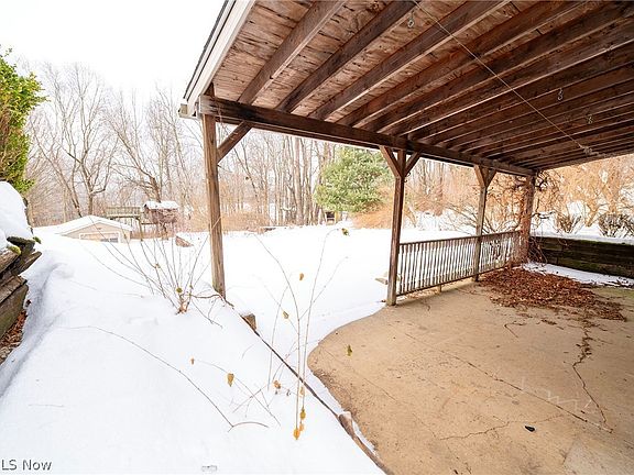 4th image of 861 Cherry Rd NW