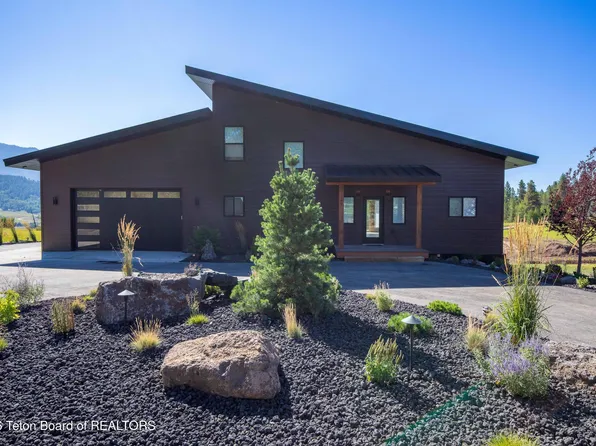 149 Alpine Meadow Loop, Alpine, WY 83128