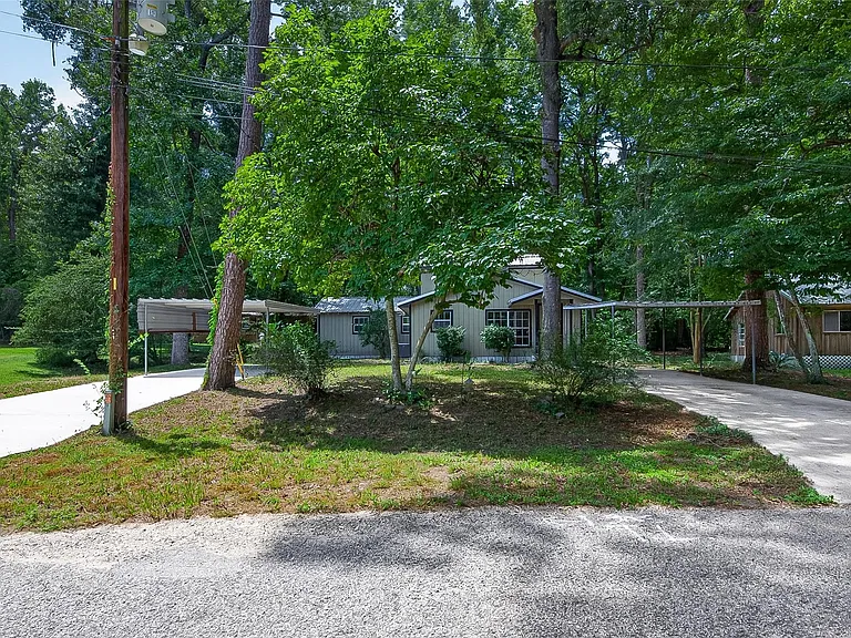5693 Cessna Dr — Photo 4