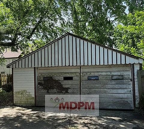 2nd image of 22027 Margareta St
