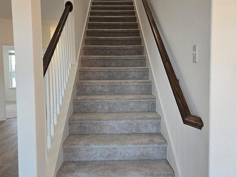 408 Acuff Ln — Photo 16