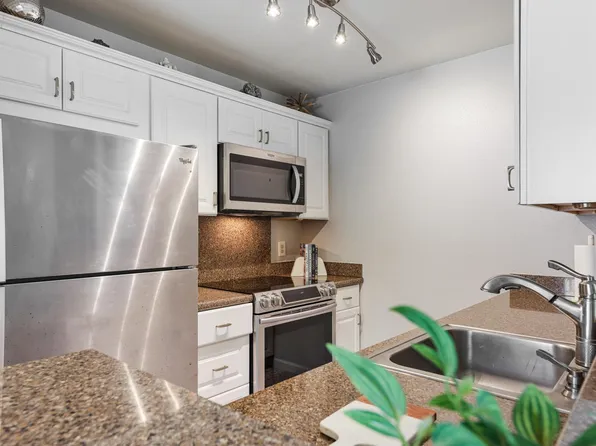 160 Keonekai Rd APT 7-101, Kihei, HI 96753