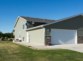 3437 58th Ct S, Fargo, ND