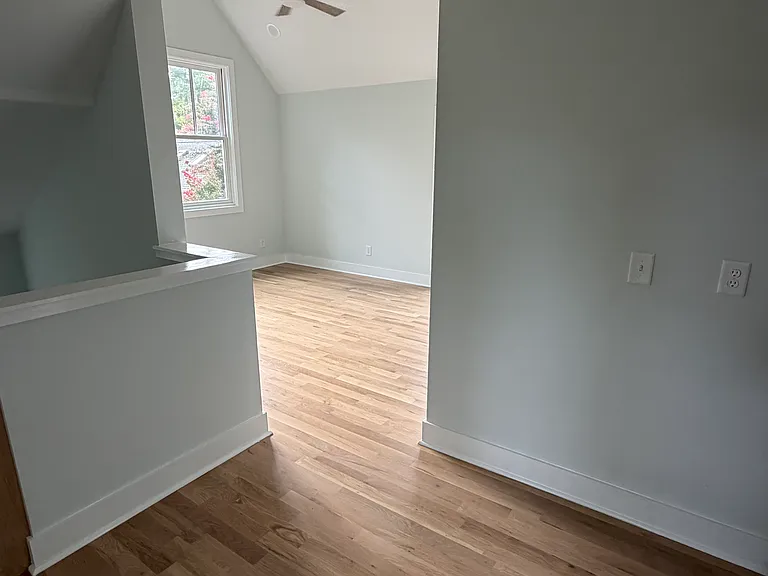 330 Chesterfield Ave — Photo 12