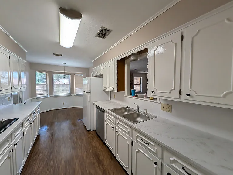 403 W Heritage Dr — Photo 52