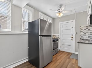 428-432 N Park Blvd #110, Glen Ellyn, IL 60137