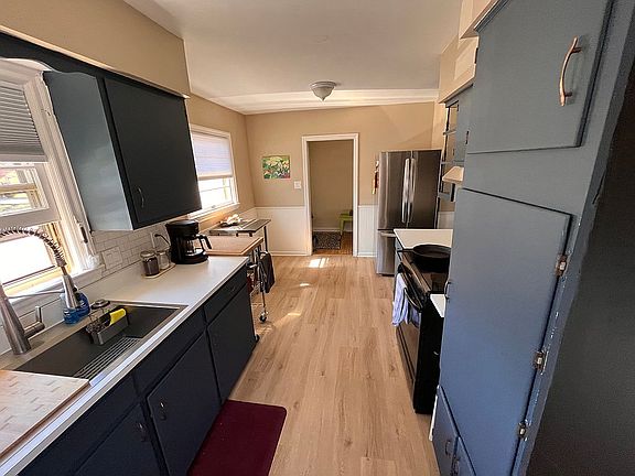 5th image of 681 Mount Vernon Dr
