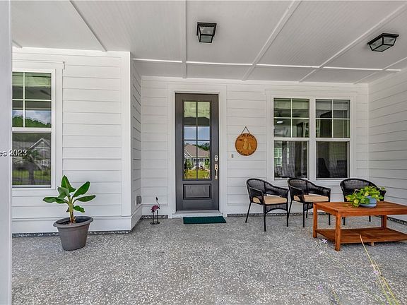 2nd image of 303 White Lion Court