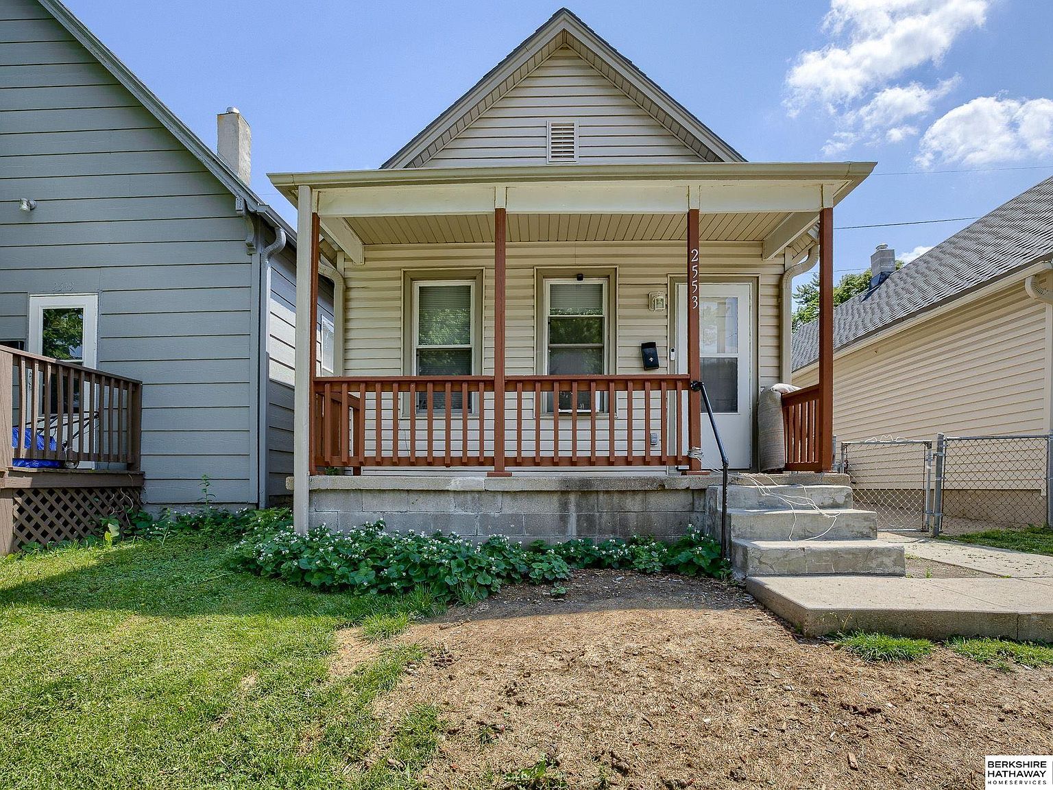2553 Rees St, Omaha, NE 68105 | Zillow