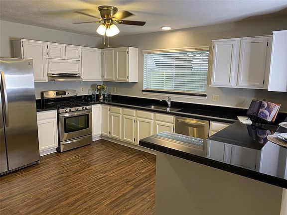 5th image of 3825 Teakwood Dr