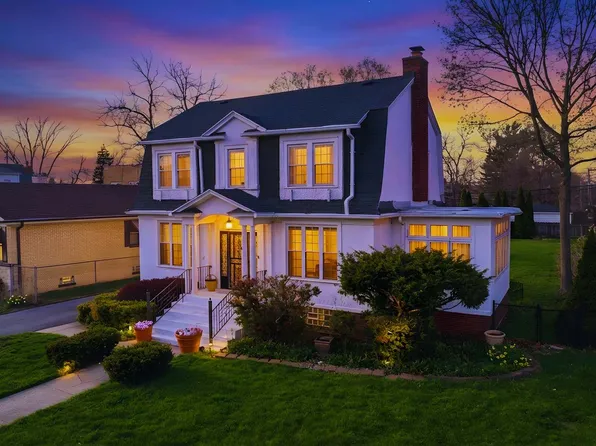 15 E 155th St, Harvey, IL 60426