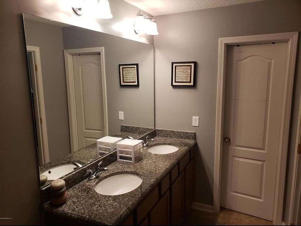 1st image of 505 Sherwood Oaks Dr