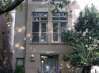 3207 S Rhodes Ave, Chicago, IL 60616