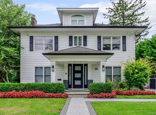 39 Burton Avenue, Woodmere, NY 11598