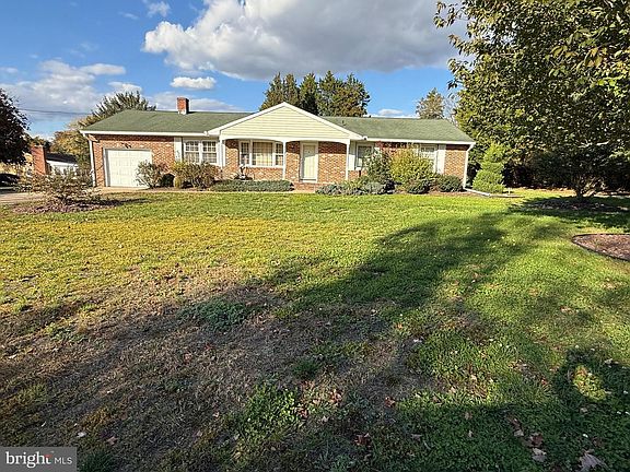 2nd image of 4024 Renee Dr