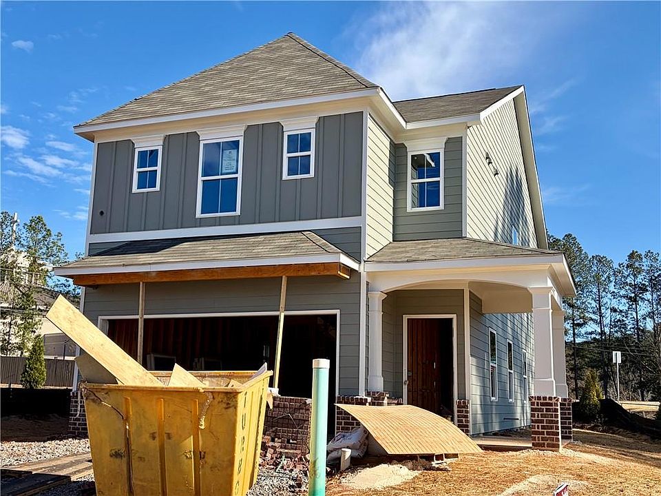 1st image of 200 Dahlia Dr