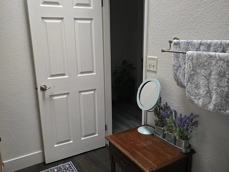 28350 Hampshire Dr — Photo 18