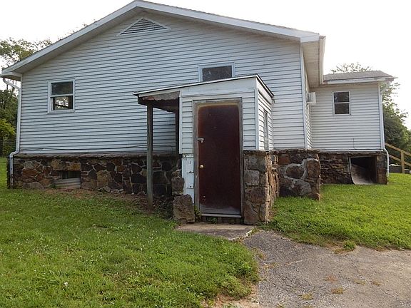3rd image of 4279 N Melvin Ln