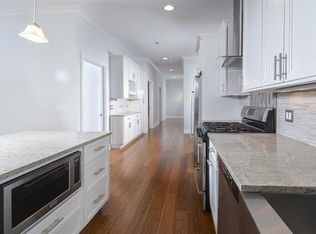 3 N Aberdeen St #4-401, Chicago, IL 60607