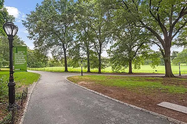 Rented by Compass | media 13