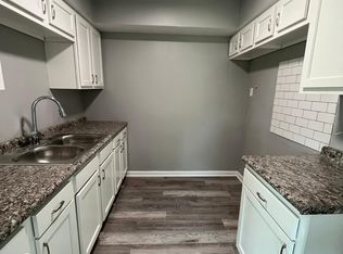 5100 Lee Rd APT 7, Maple Heights, OH 44137