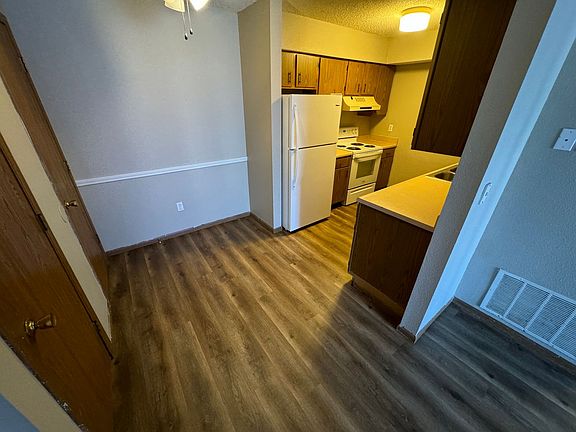 5th image of 1251 E Guinevere Ct #3