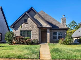 999 Starr Ct, Auburn, AL 36830