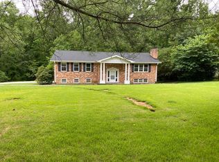 2600 Wessex Rd, Winston Salem, NC 27106