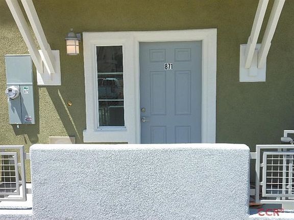 2nd image of 871 Humbert Ave