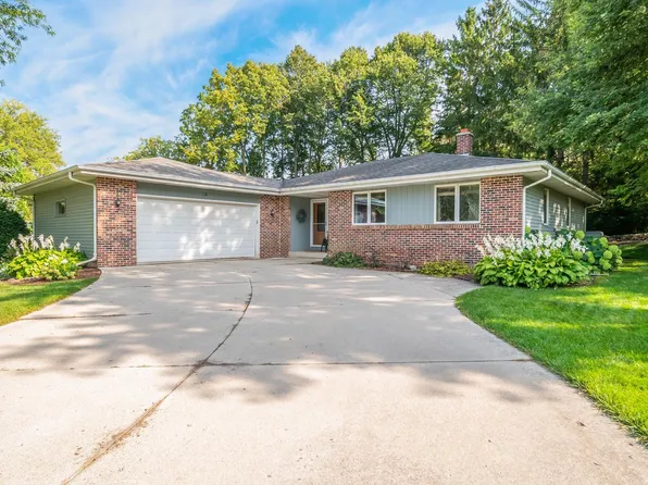 851 Chaplin COURT, Plymouth, WI 53073