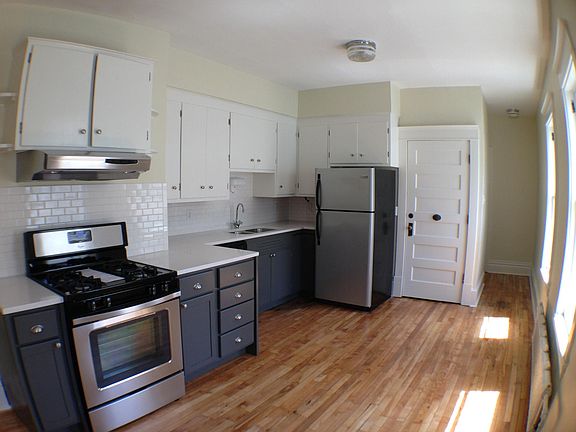 4th image of 2321 Pleasant Ave #2