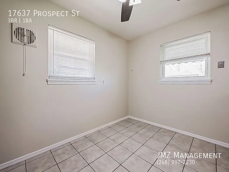 17637 Prospect St — Photo 18