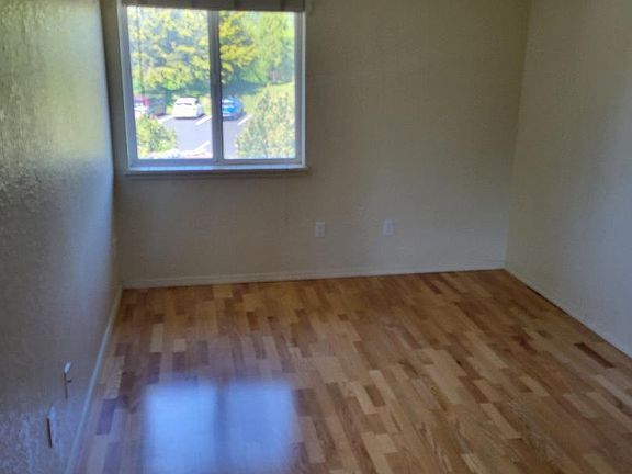 5th image of 270 SE Barrington Dr APT B304