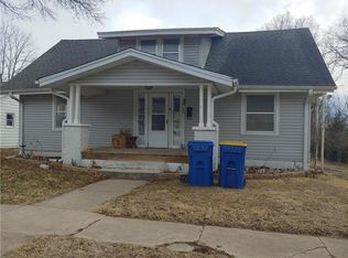 137 Richmond St, Excelsior Springs, MO 64024