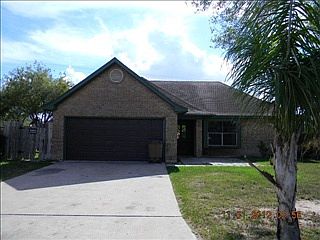 1st image of 1512 Oaks Pl