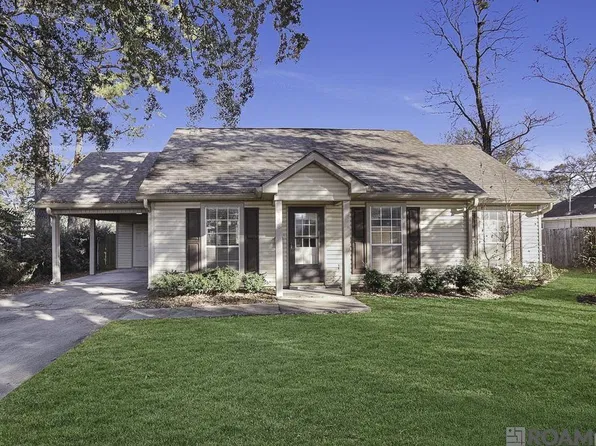 308 E Jeff St, Gonzales, LA 70737