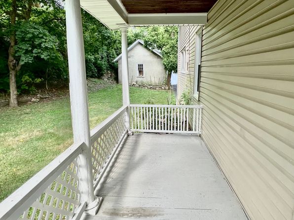 (undisclosed Address)