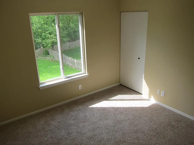 13908 S Oakdale Ct — Photo 10