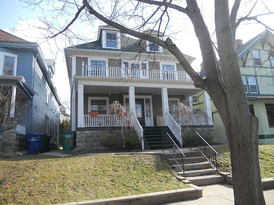 1st image of 25 Inwood Pl #1