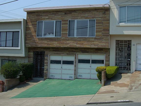 2nd image of 836 Sargent St