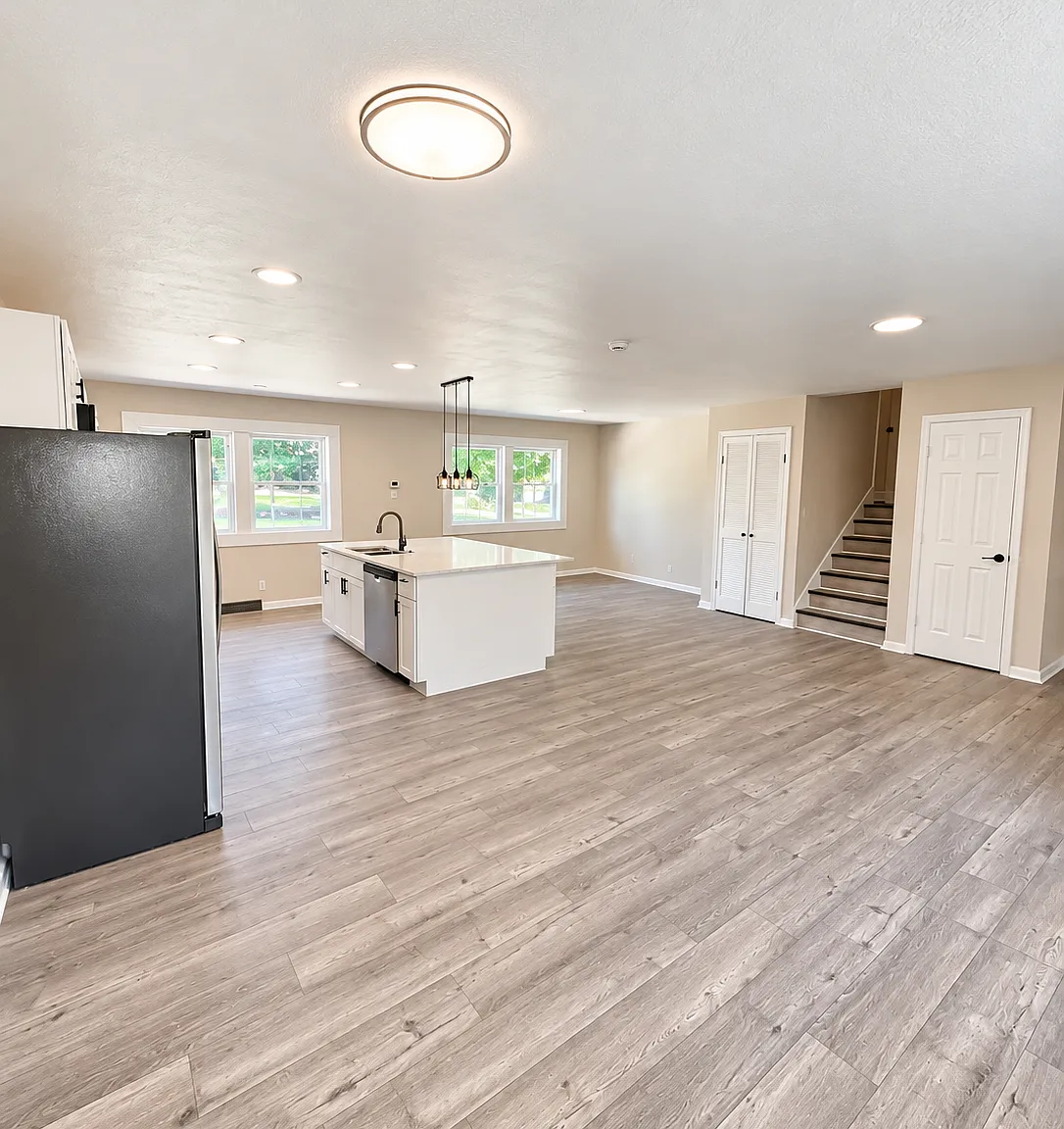 4 bed, 1858 sqft, $2,600 — Photo 4
