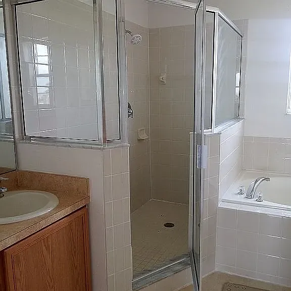 148 Columbia Dr — Photo 9