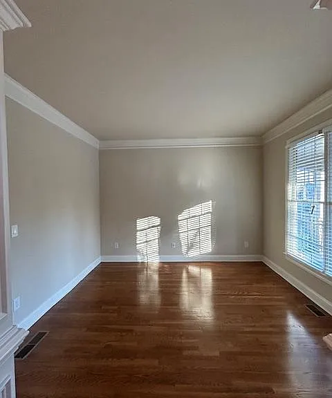 343 Ashleigh Walk Pkwy — Photo 16